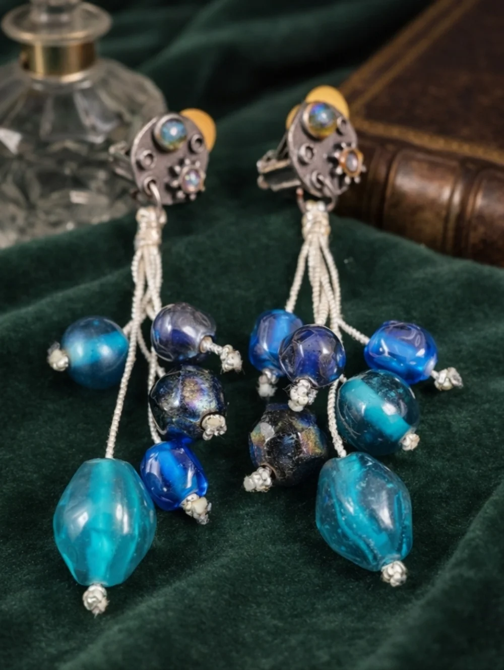 80s Blue Glass Beaded Dangle Earrings Clip On Iridescent Teal Cluster Statement